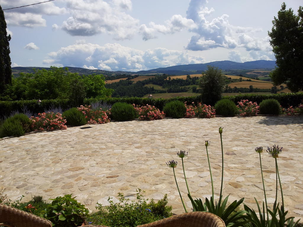 Agriturismo La Torraccia Τόντι Εξωτερικό φωτογραφία