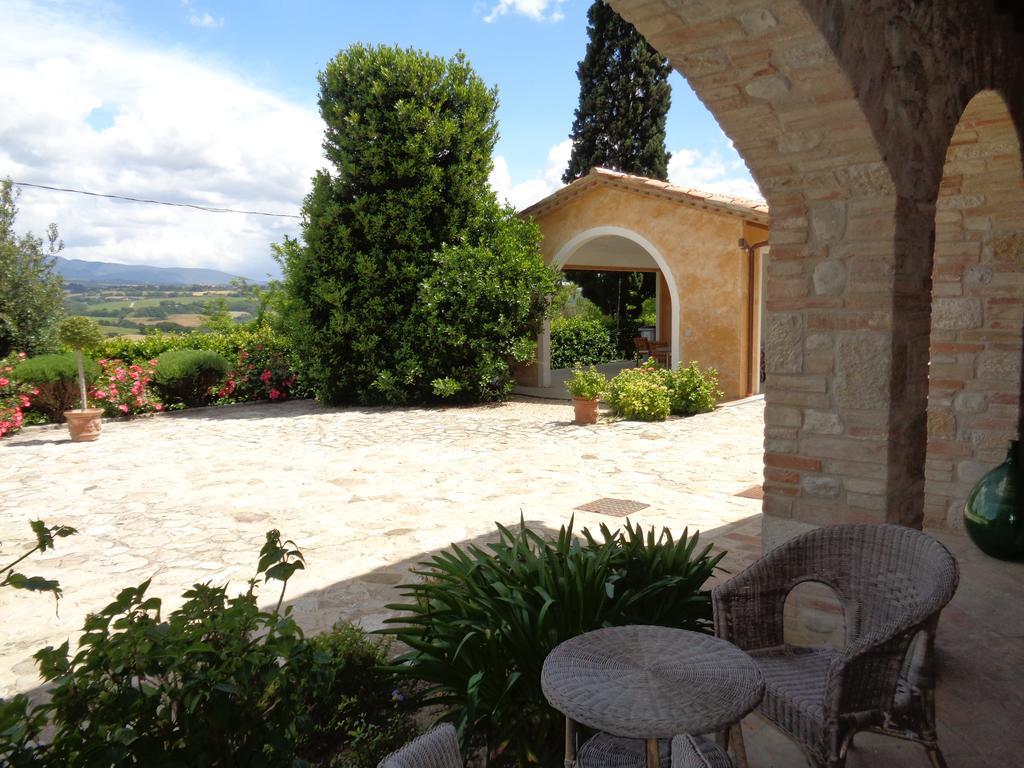 Agriturismo La Torraccia Τόντι Εξωτερικό φωτογραφία